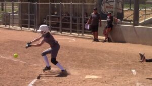 2022-06-11 Game 1 - Olivia Oskorus Bunt Single